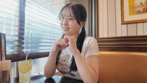 SIRO-5609 The pinnacle of a plump body [Momo, 20 years old] A man's devotion to intimate sex will leave you weak in the knees! The ultimate huggable feeling! The pinnacle of the fe